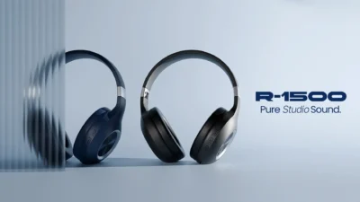 Ronin R-1500 Over-Ear Headphone with soft ear cups and an adjustable headband, highlighting the comfortable, classic design.