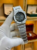 Men’s Quartz Watch with Date – Metal Strap Master Lock